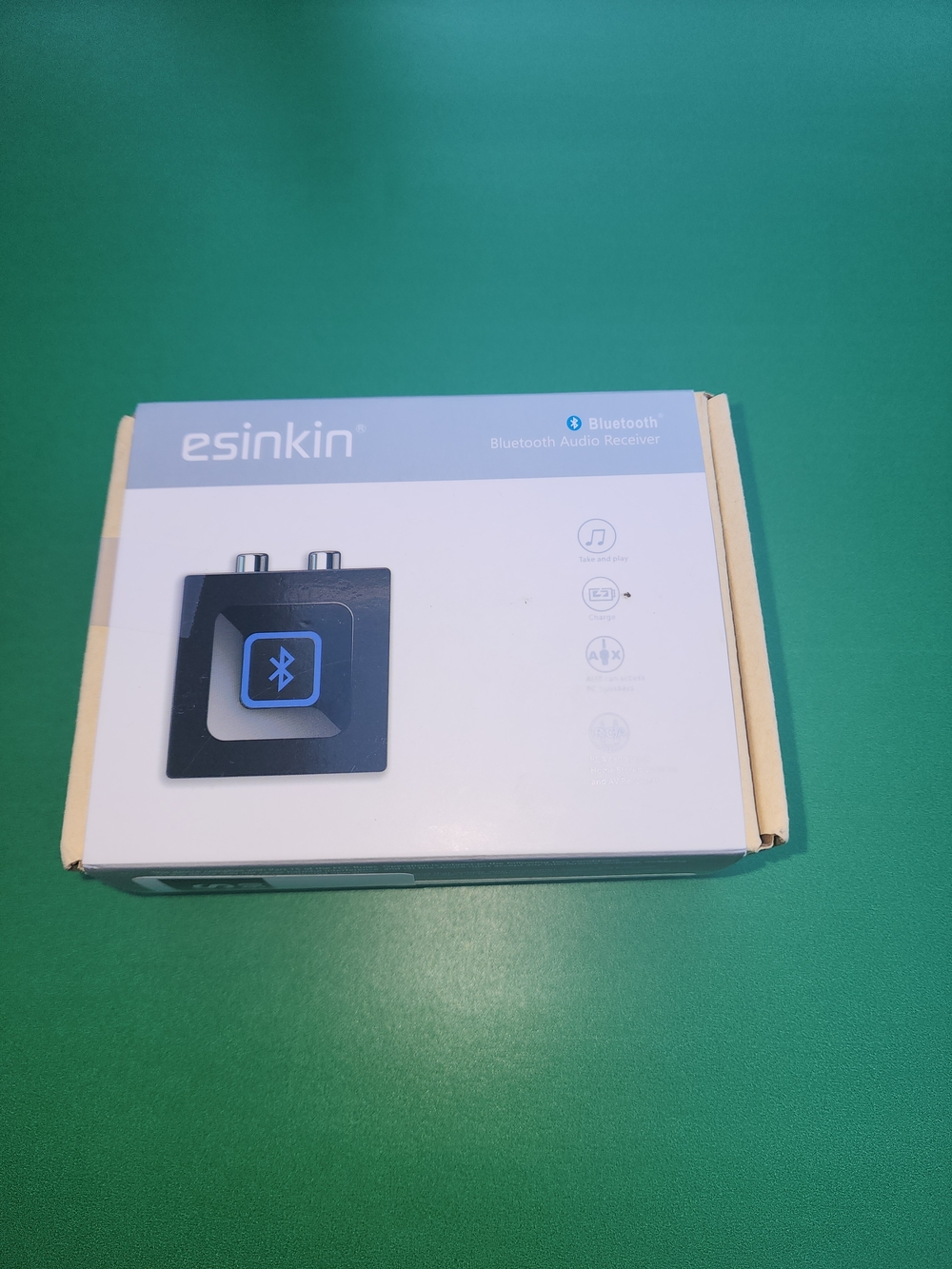 The Esinkin Bluetooth Audio Adapter Receiver W29